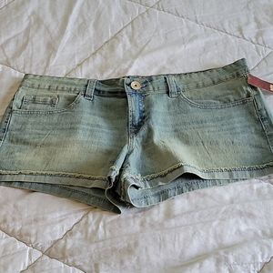 Women's/ Junior shorts